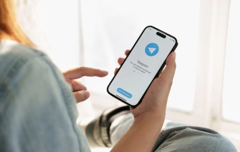 How-to-Protect-Your-Chats-on-WhatsApp-Web-and-Telegram-Download